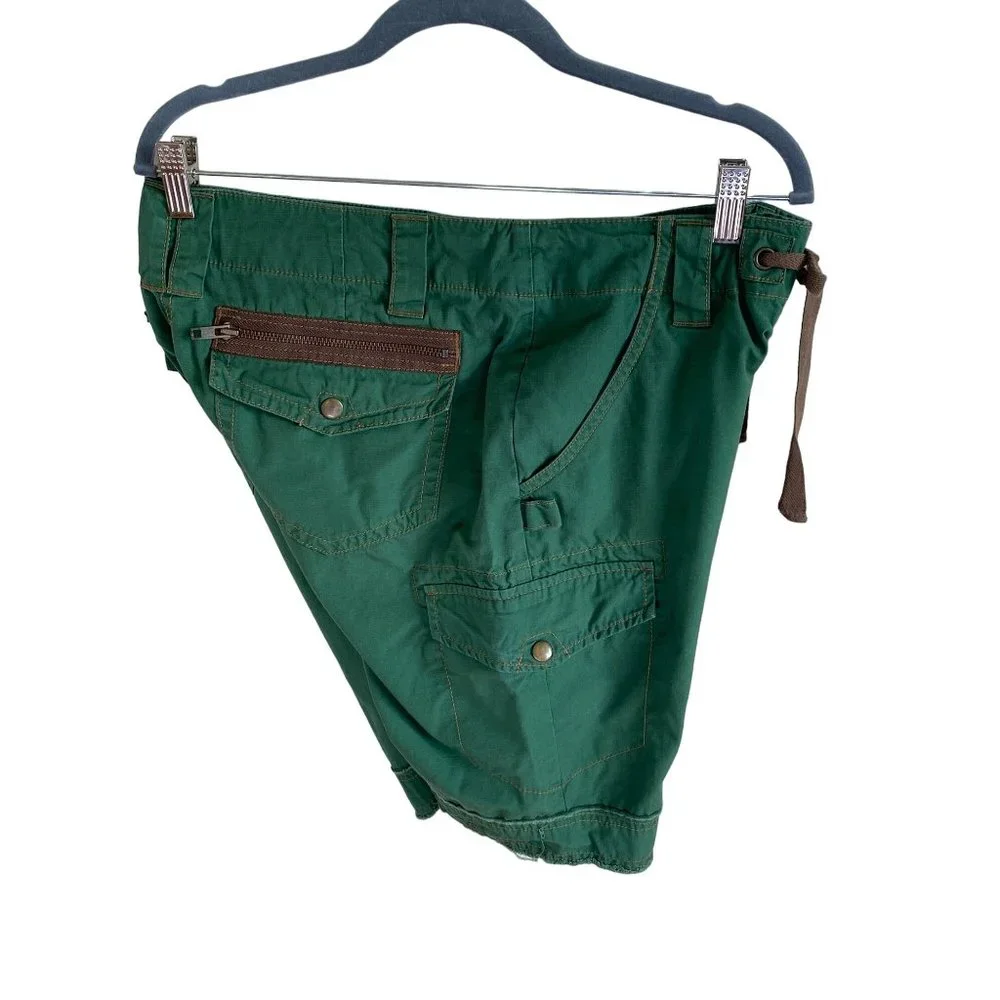 Cabi Women's 8 Green Cargo Bermuda Shorts 34x11” Style #342 - Picture 5 of 11